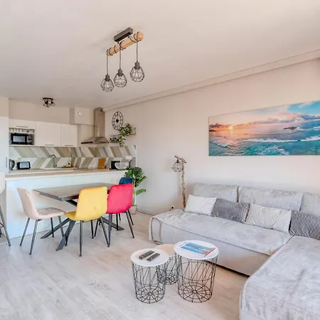 Le Diamant Du Soleil Sea View New Center & Parking Le Lavandou