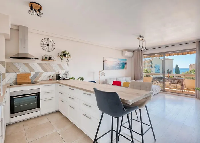 Le Diamant Du Soleil Sea View New Center & Parking Apartman *