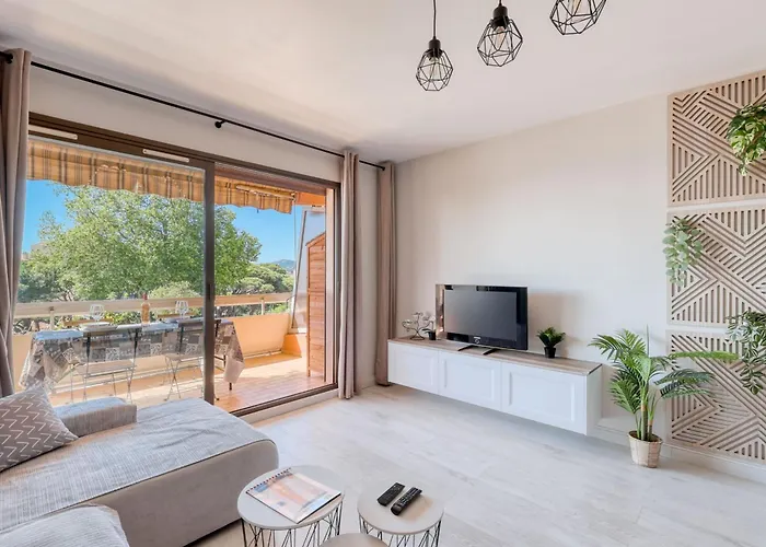 Le Diamant Du Soleil Sea View New Center & Parking Apartman Le Lavandou