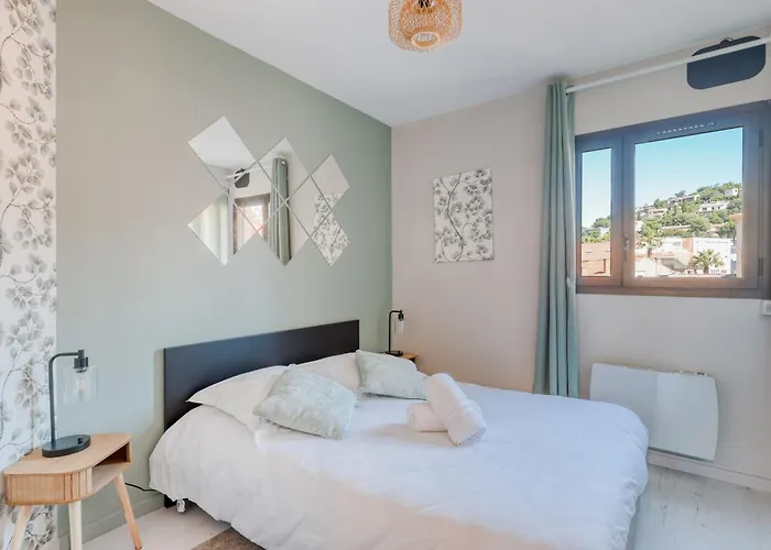 Le Diamant Du Soleil Sea View New Center & Parking Apartman *